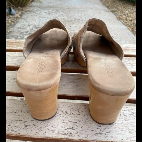 Beige Studded Open-Toe Suede Clogs Suzzato Women's Size 9 - Picture 5 of 9